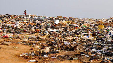 pencemaran tanah di tempat pembuangan sampah